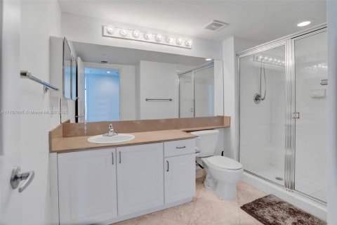 Condo in Miami, Florida, 3 bedrooms  № 1693231 - photo 10