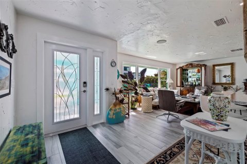 Villa ou maison à vendre à Saint Pete Beach, Floride: 3 chambres, 178.19 m2 № 1782443 - photo 10