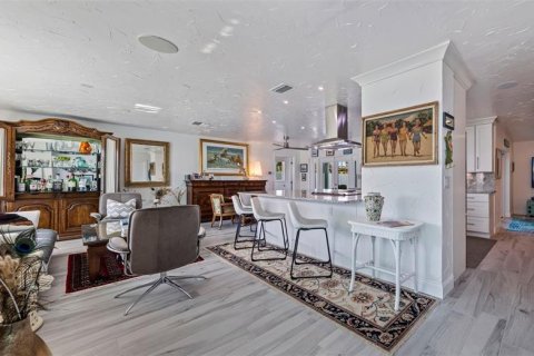 Villa ou maison à vendre à Saint Pete Beach, Floride: 3 chambres, 178.19 m2 № 1782443 - photo 11