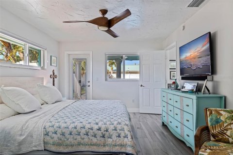 Villa ou maison à vendre à Saint Pete Beach, Floride: 3 chambres, 178.19 m2 № 1782443 - photo 19