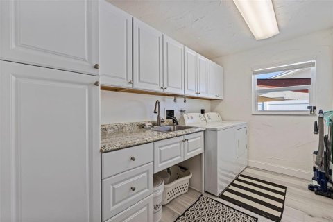 Villa ou maison à vendre à Saint Pete Beach, Floride: 3 chambres, 178.19 m2 № 1782443 - photo 21