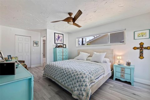 Villa ou maison à vendre à Saint Pete Beach, Floride: 3 chambres, 178.19 m2 № 1782443 - photo 18