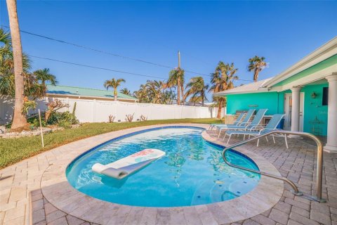 Villa ou maison à vendre à Saint Pete Beach, Floride: 3 chambres, 178.19 m2 № 1782443 - photo 4