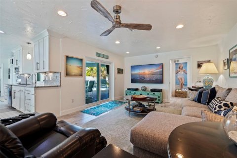 Villa ou maison à vendre à Saint Pete Beach, Floride: 3 chambres, 178.19 m2 № 1782443 - photo 23