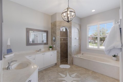 Villa ou maison à vendre à Bradenton, Floride: 3 chambres, 248.89 m2 № 1798460 - photo 19