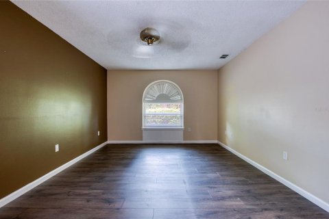 House in Palm Harbor, Florida 3 bedrooms, 176.14 sq.m. № 2378007 - photo 26