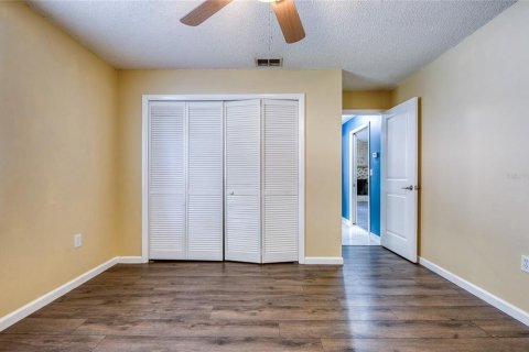 House in Palm Harbor, Florida 3 bedrooms, 176.14 sq.m. № 2378007 - photo 27