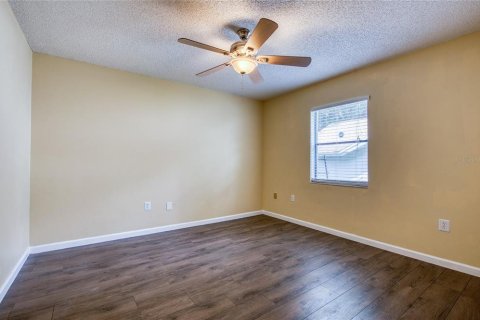 House in Palm Harbor, Florida 3 bedrooms, 176.14 sq.m. № 2378007 - photo 25