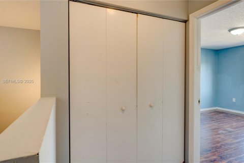 Touwnhouse à vendre à Margate, Floride: 4 chambres, 188.03 m2 № 2005247 - photo 19