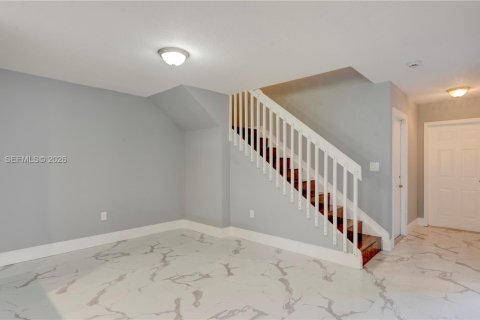 Touwnhouse à vendre à Margate, Floride: 4 chambres, 188.03 m2 № 2005247 - photo 13
