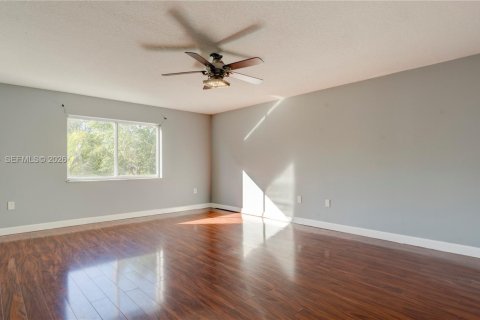 Touwnhouse à vendre à Margate, Floride: 4 chambres, 188.03 m2 № 2005247 - photo 26