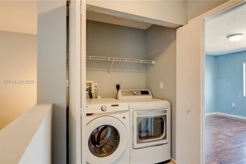 Touwnhouse à vendre à Margate, Floride: 4 chambres, 188.03 m2 № 2005247 - photo 15