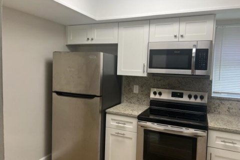 Casa en alquiler en Boca Raton, Florida, 2 dormitorios, 122.63 m2 № 2083775 - foto 4