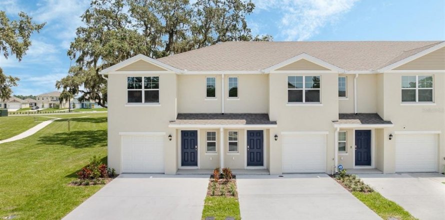 Townhouse in New Smyrna Beach, Florida 3 bedrooms, 135.92 sq.m. № 2204918