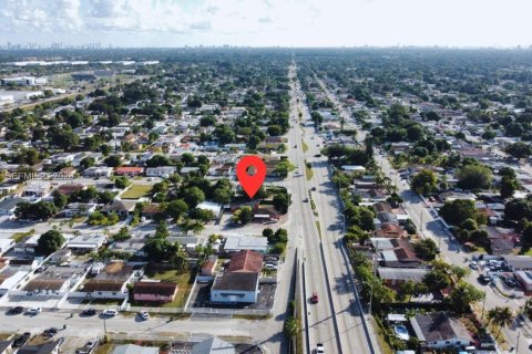 Купить коммерческую недвижимость в Майами, Флорида № 2020986 - фото 10