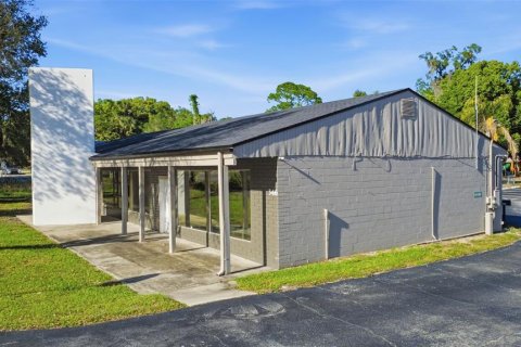 Immobilier commercial à louer à Orange City, Floride: 536.42 m2 № 2099527 - photo 8