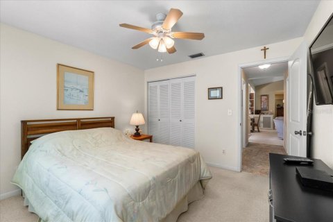 House in Winter Haven, Florida 3 bedrooms, 152.27 sq.m. № 1847849 - photo 22