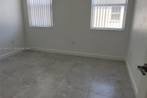 Townhouse in Homestead, Florida 3 bedrooms, 123.65 sq.m. № 2042985 - photo 9