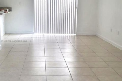 Townhouse in Homestead, Florida 3 bedrooms, 123.65 sq.m. № 2042985 - photo 2