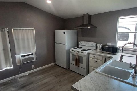 Apartamento en alquiler en Arcadia, Florida, 2 dormitorios, 55.74 m2 № 1912301 - foto 21