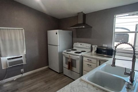 Apartamento en alquiler en Arcadia, Florida, 2 dormitorios, 55.74 m2 № 1912301 - foto 25