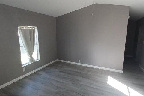 Apartamento en alquiler en Arcadia, Florida, 2 dormitorios, 55.74 m2 № 1912301 - foto 29