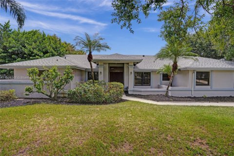House in Wellington, Florida 4 bedrooms, 263.29 sq.m. № 1892906 - photo 3