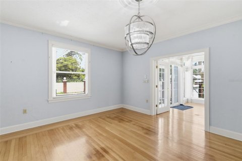 Villa ou maison à louer à Saint Petersburg, Floride: 4 chambres, 271.27 m2 № 2117906 - photo 8
