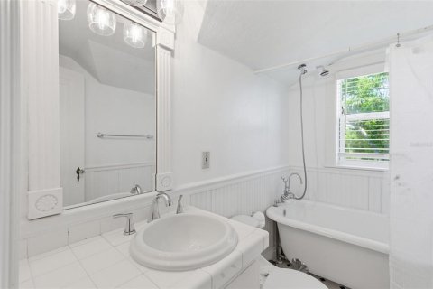 Villa ou maison à louer à Saint Petersburg, Floride: 4 chambres, 271.27 m2 № 2117906 - photo 24