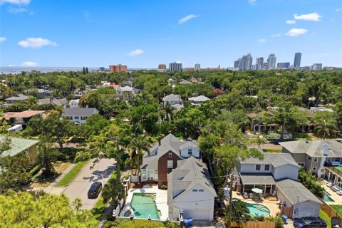 Villa ou maison à louer à Saint Petersburg, Floride: 4 chambres, 271.27 m2 № 2117906 - photo 29