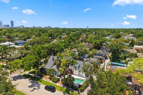 Villa ou maison à louer à Saint Petersburg, Floride: 4 chambres, 271.27 m2 № 2117906 - photo 30