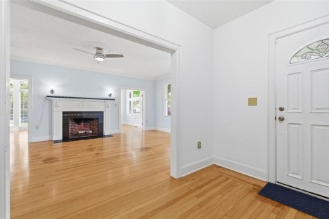 Villa ou maison à louer à Saint Petersburg, Floride: 4 chambres, 271.27 m2 № 2117906 - photo 4