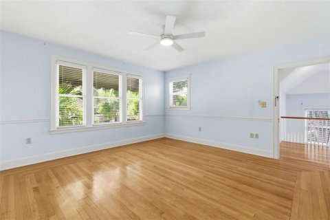 Villa ou maison à louer à Saint Petersburg, Floride: 4 chambres, 271.27 m2 № 2117906 - photo 15