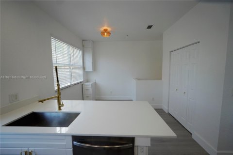 Adosado en venta en Boynton Beach, Florida, 3 dormitorios, 148.55 m2 № 2088466 - foto 14