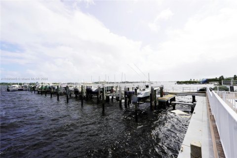 Adosado en venta en Boynton Beach, Florida, 3 dormitorios, 148.55 m2 № 2088466 - foto 2