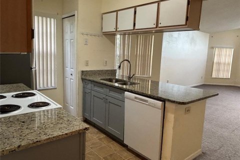 Condo in Kissimmee, Florida, 3 bedrooms  № 1844940 - photo 11
