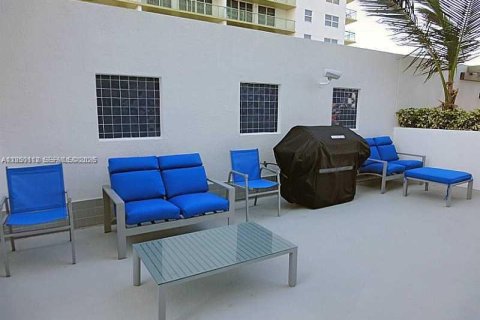 Купить кондоминиум в Майами, Флорида 1 спальня, 73.49м2, № 2008661 - фото 17