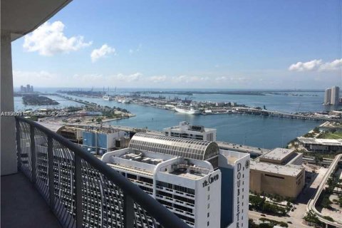 Кондоминиум с 1 спальней в Майами, Флорида № 2008661