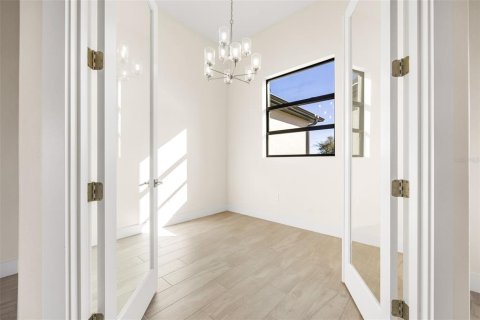 Купить виллу или дом в Порт-Шарлотт, Флорида 10 комнат, 195.09м2, № 417999 - фото 29