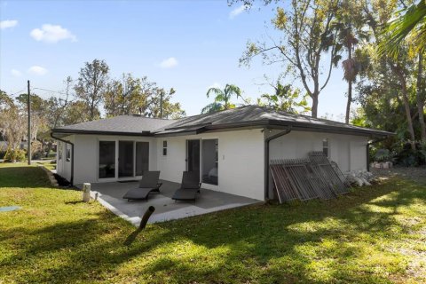 House in Yalaha, Florida 3 bedrooms, 148.55 sq.m. № 1544375 - photo 29