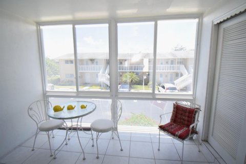 Copropriété à vendre à Boynton Beach, Floride: 2 chambres, 80.82 m2 № 2175583 - photo 9