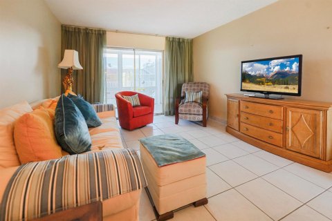 Copropriété à vendre à Boynton Beach, Floride: 2 chambres, 80.82 m2 № 2175583 - photo 3