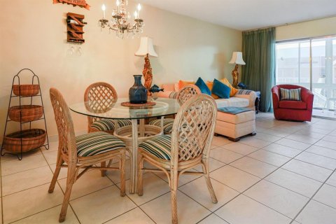 Copropriété à vendre à Boynton Beach, Floride: 2 chambres, 80.82 m2 № 2175583 - photo 4