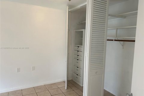 Снять в аренду кондоминиум в Майами, Флорида 1 спальня, 60.94м2, № 1956378 - фото 8