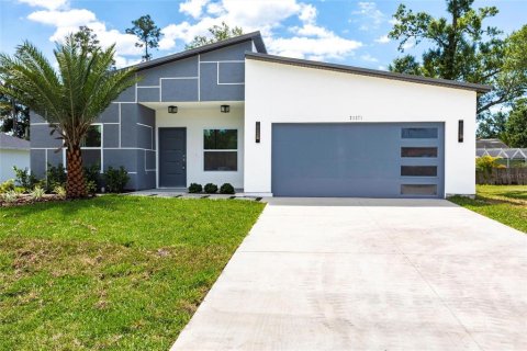 House in Punta Gorda, Florida 5 bedrooms, 213.21 sq.m. № 1800225 - photo 3