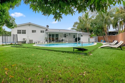Villa ou maison à vendre à Miami Gardens, Floride: 5 chambres, 213.3 m2 № 2065918 - photo 8