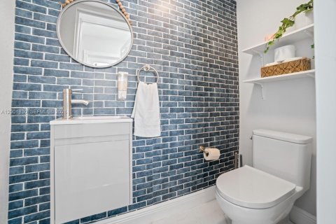 Villa ou maison à vendre à Miami Gardens, Floride: 5 chambres, 213.3 m2 № 2065918 - photo 27