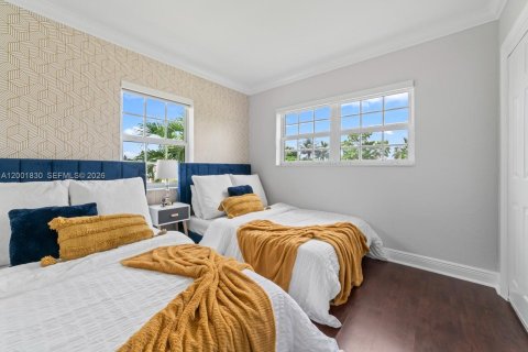 Villa ou maison à vendre à Miami Gardens, Floride: 5 chambres, 213.3 m2 № 2065918 - photo 12
