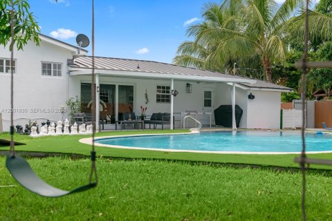 Villa ou maison à vendre à Miami Gardens, Floride: 5 chambres, 213.3 m2 № 2065918 - photo 7