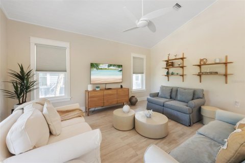 Casa en venta en Anna Maria, Florida, 4 dormitorios, 203.08 m2 № 2208553 - foto 7